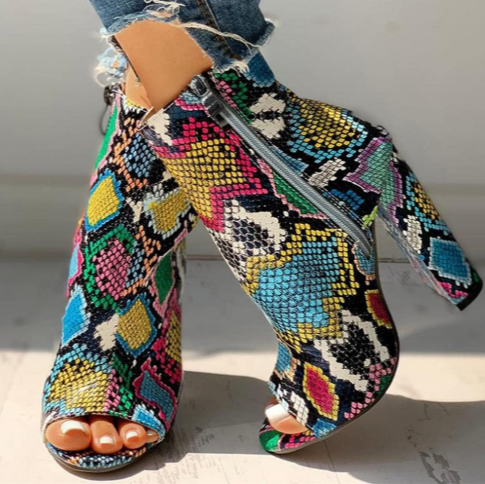 Zoo Keep Her Boot Heels