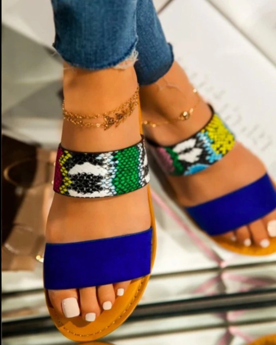 Zoo Keep Her Sandals